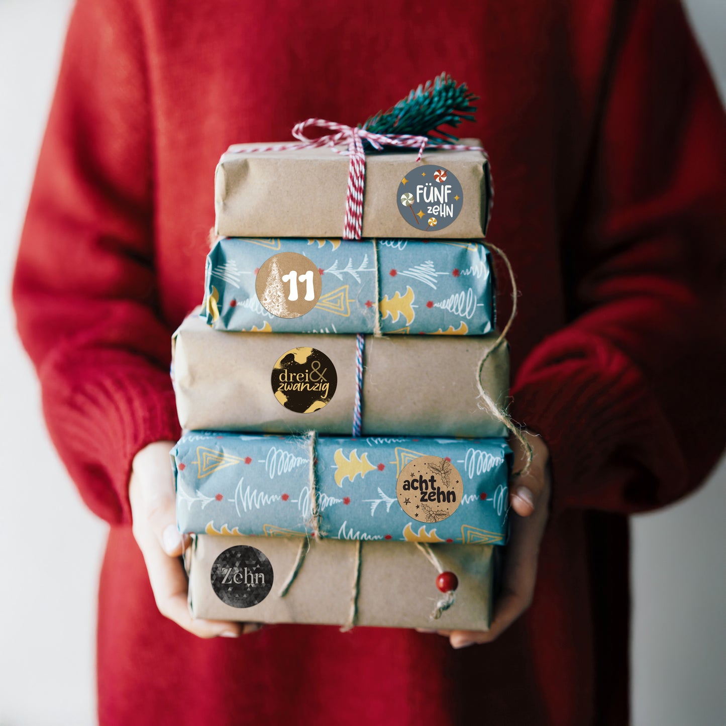 colortouch Adventskalender Aufkleber (Zahlen 1-24) Adventskalenderzahlen Etiketten Selbstklebend, Sticker für Kalender zum selber basteln für Weihnachten, Rund Zahlenaufkleber Nummern für Papiertüten