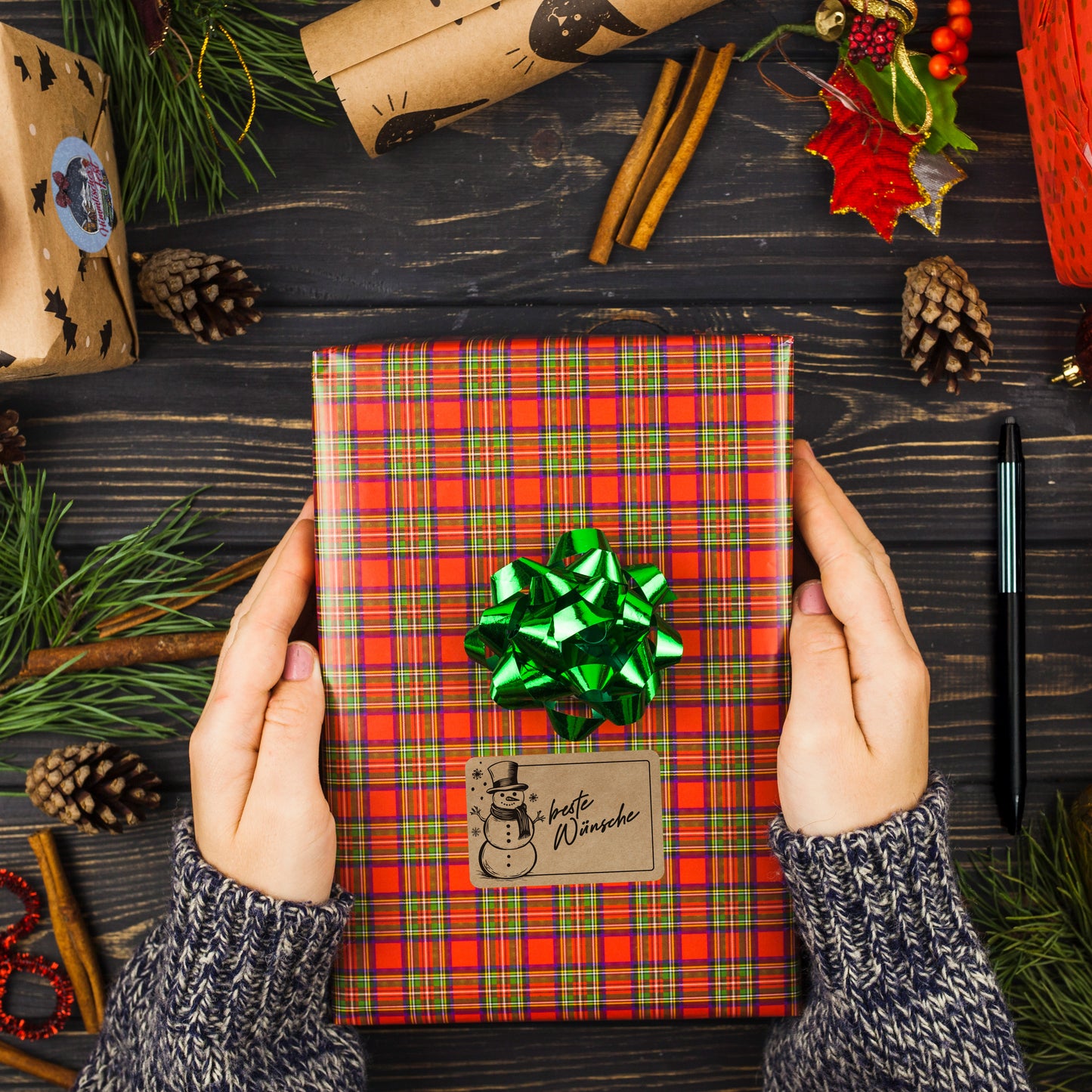 colortouch Aufkleber zum Beschriften Weihnachten - 250 St Beschriftbar Kraftpapier Optik Geschenkaufkleber - 37*55 mm Rechteckig Rolle Vintage Weihnachtsdeko für Verpackung, Geschenke, Tannenbaum